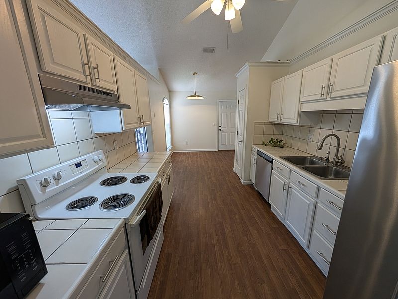 1st image of 192 Sugar Plum Dr #1