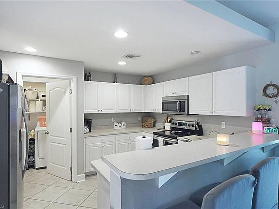 4th image of 2517 NW 21st Ave