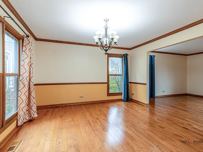 1551 Crowfoot Cir N — Photo 9