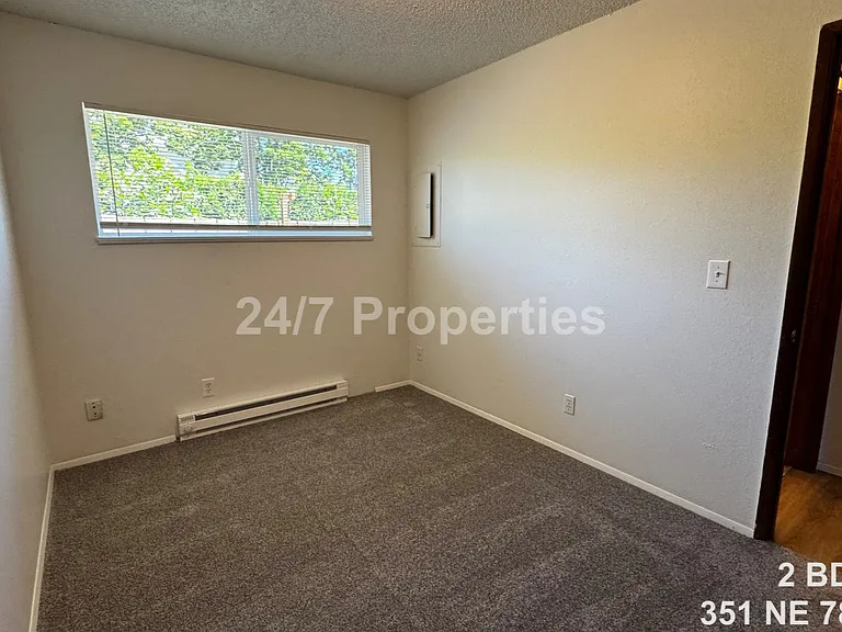 351 NE 78th Ave — Photo 7