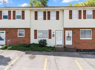 122 E 4th St, Williamstown, WV 26187
