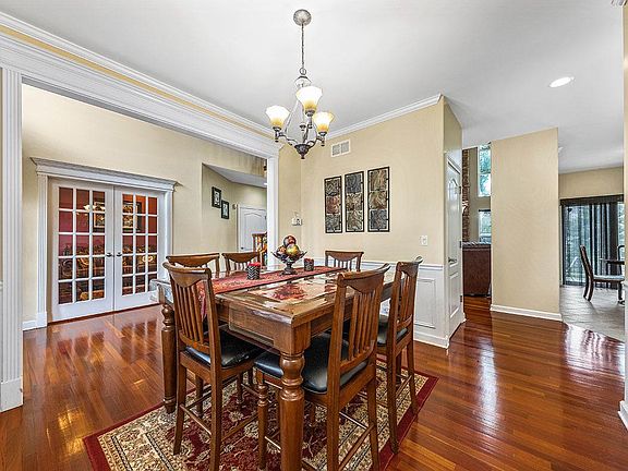 5th image of 12920 S Waterford Ct