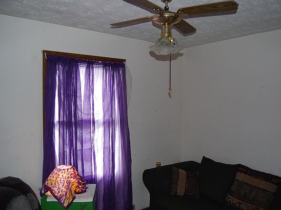 5th image of 1602 Park St