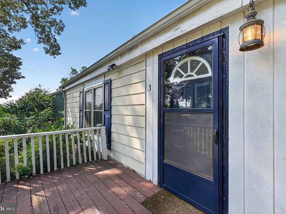 1st image of 3 Patterson Dr