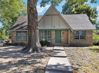 1221 N Juniper Pl, Broken Arrow, OK 74012