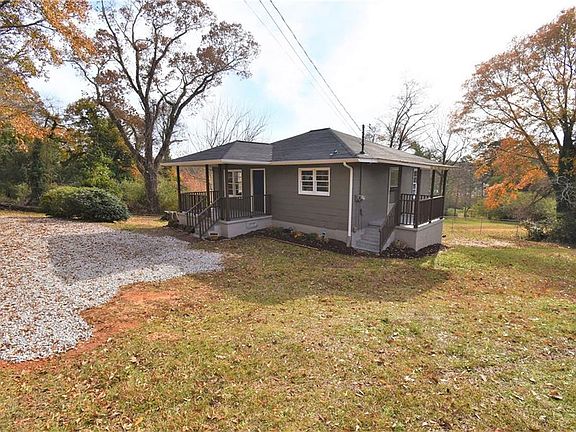3rd image of 557 Teakwood Dr