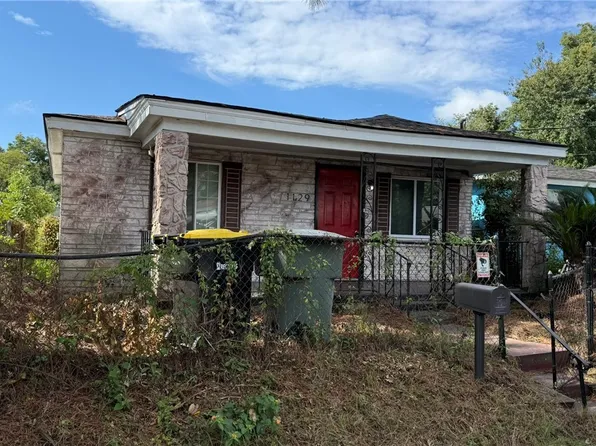 1129 Darwin St, Savannah, GA 31415