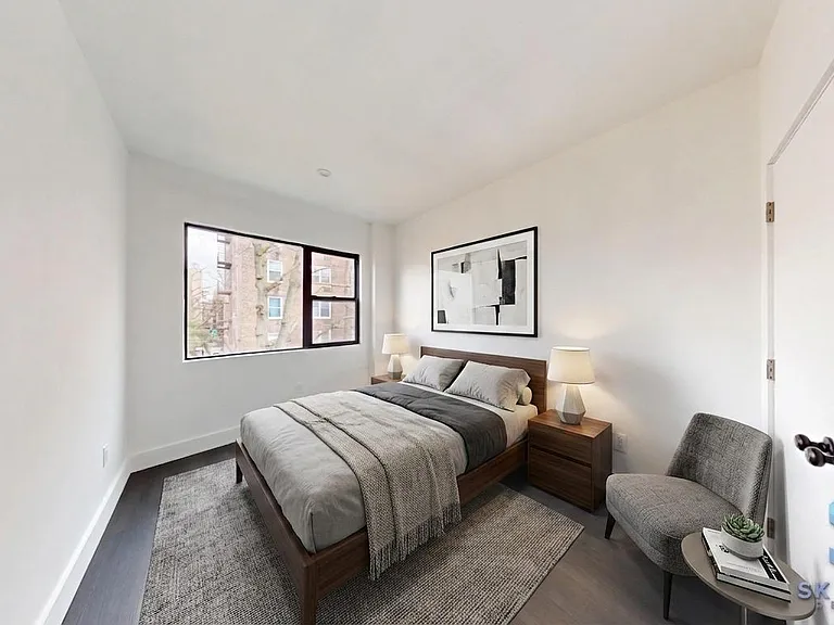 239 E 28th St #3A — Photo 10
