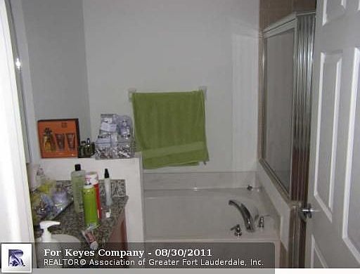5th image of 1739 NE 6th St