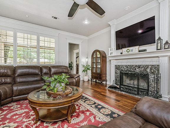 3rd image of 7805 Clearmeadow Dr