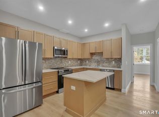 1347 New Haven Rd #2, Naugatuck, CT 06770