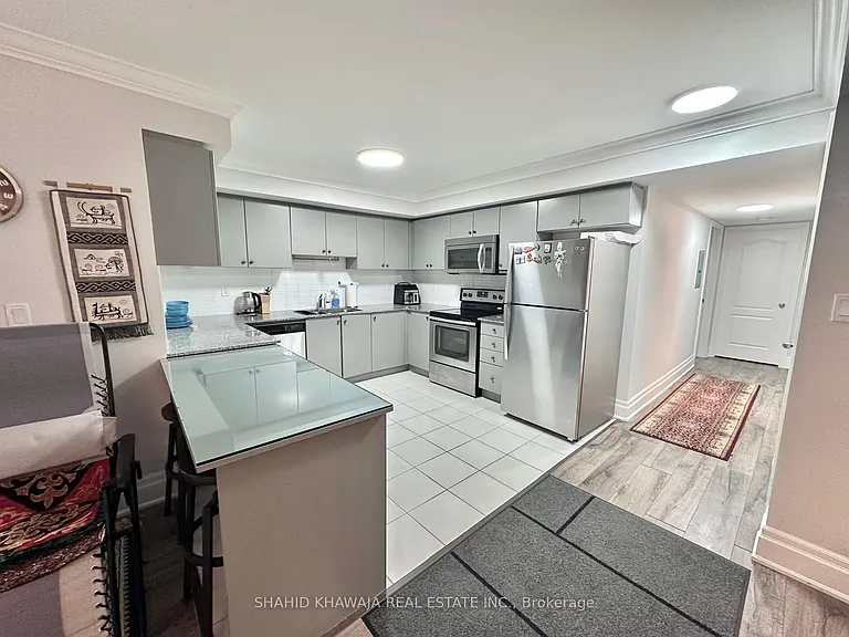 138 Widdicombe Hill Blvd #723 — Photo 5
