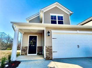 510 Winding Meadow Ln, Greenville, SC 29607