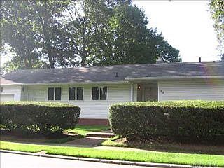 1st image of 52 Koehl St