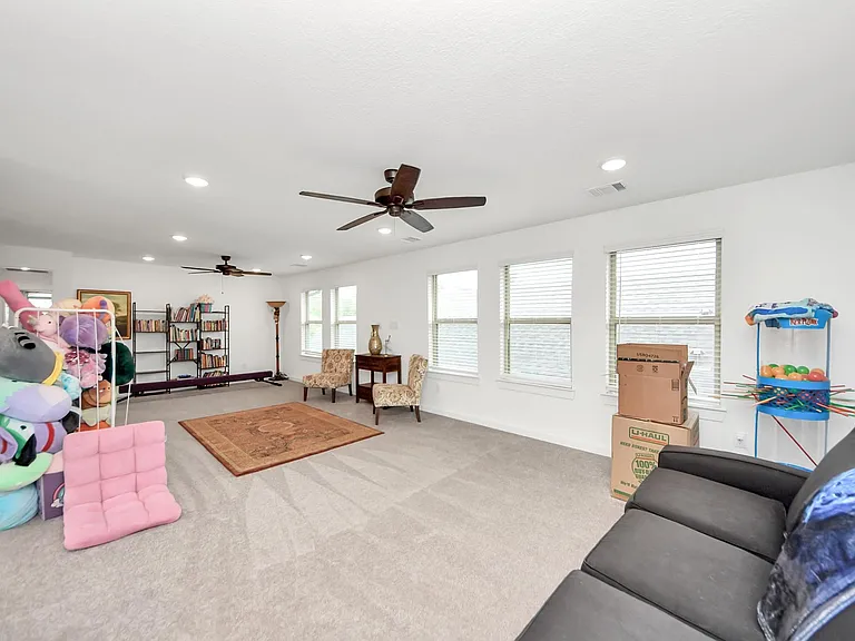 21314 Barcelona Heights Trl — Photo 18