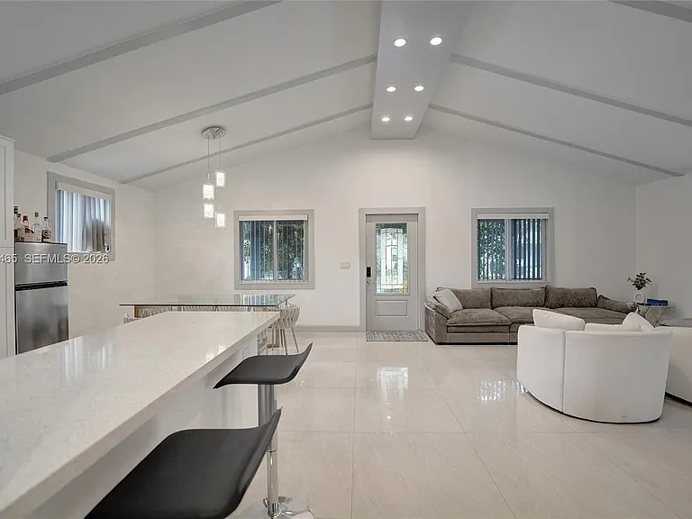 4541 SW 26th Ter — Photo 21