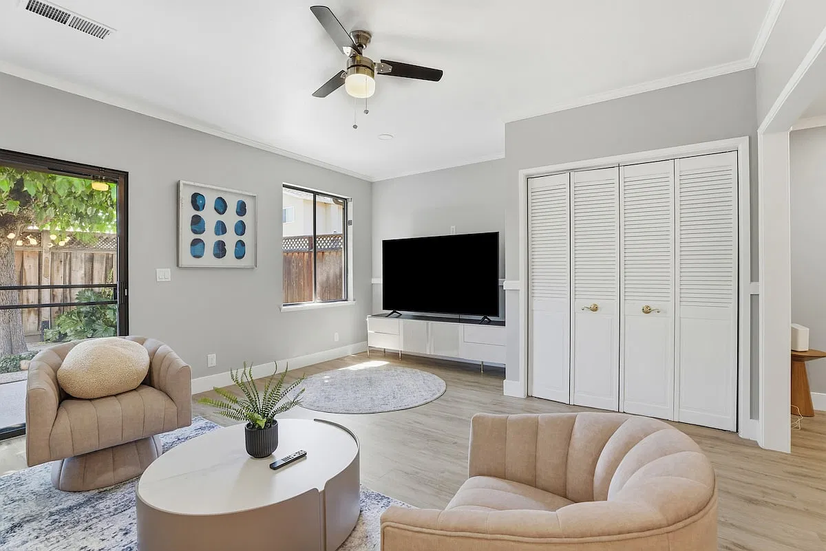 3 bed, 1450 sqft, $6,450 — Photo 4