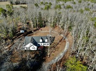 402 Folly Neck Rd, Warsaw, VA 22572