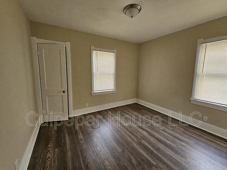 1046 Slater St — Photo 8