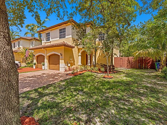 3rd image of 14075 SW 50th Lane #14075