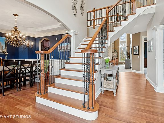 5th image of 891 Reserve Ct