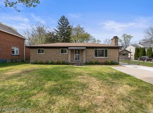 20905 Van Buren St, Southfield, MI 48033