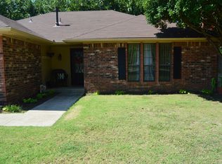 1904 Sunflower Cir, Norman, OK 73072