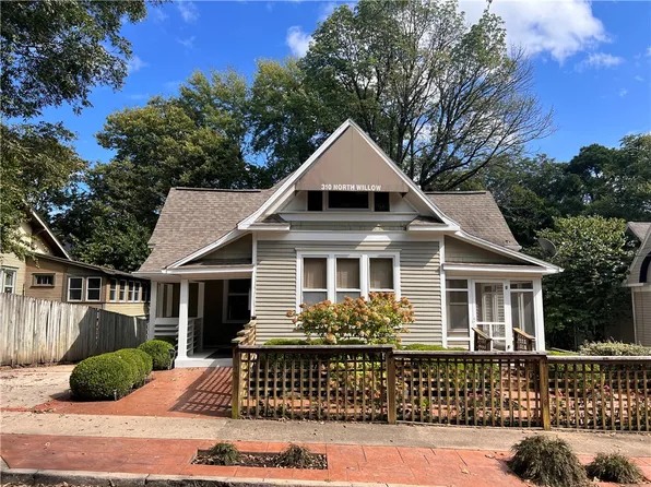 310 N Willow Ave, Fayetteville, AR 72701