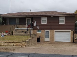 1329 Douglas Dr, Hays, KS 67601