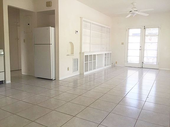 4th image of 1621 NE 5th Ct APT A