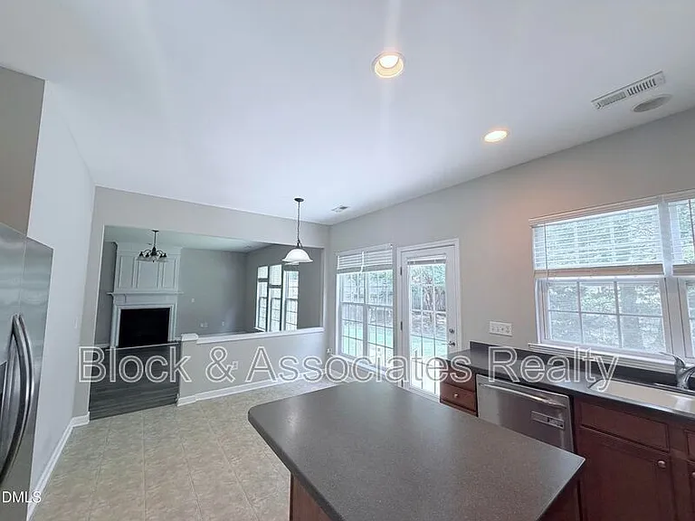 2101 Addenbrock Dr — Photo 5