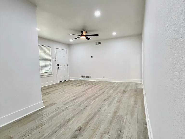 1814 Martin Luther Dr #A — Photo 11