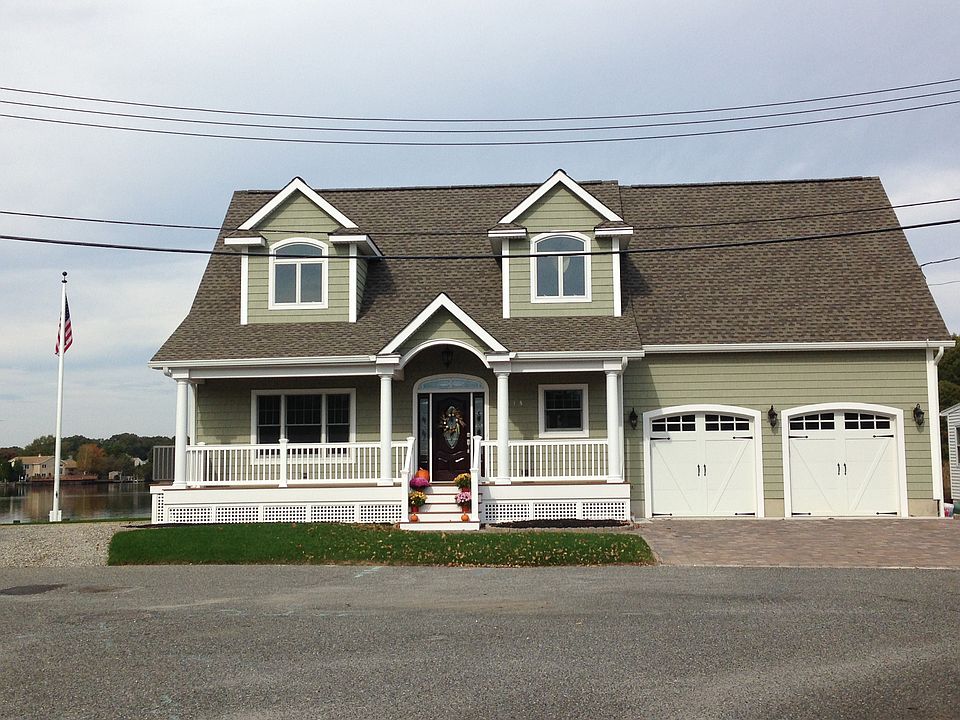 2nd image of 618 Fairview Ln