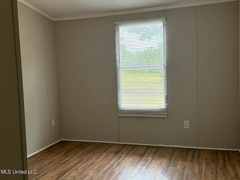5575 Robin Wood Rd — Photo 8