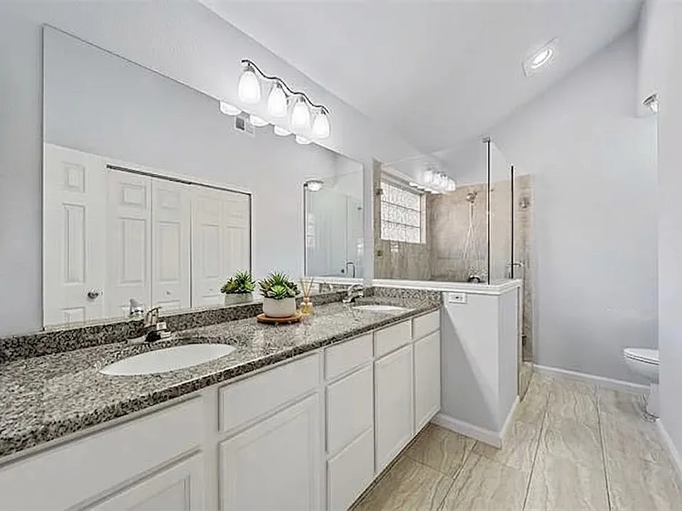 604 Bluebonnet Dr