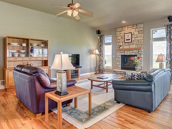 Living Room with gas fireplace