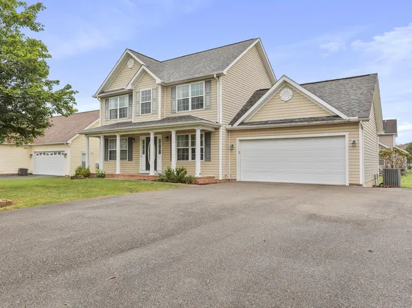 72 Altima Ct, Inwood, WV 25428