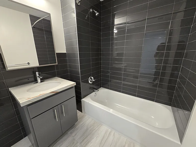 31-11 28th Rd #2A — Photo 11