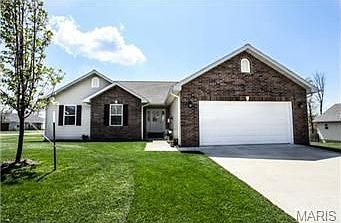 1st image of 127 Mesa Dr