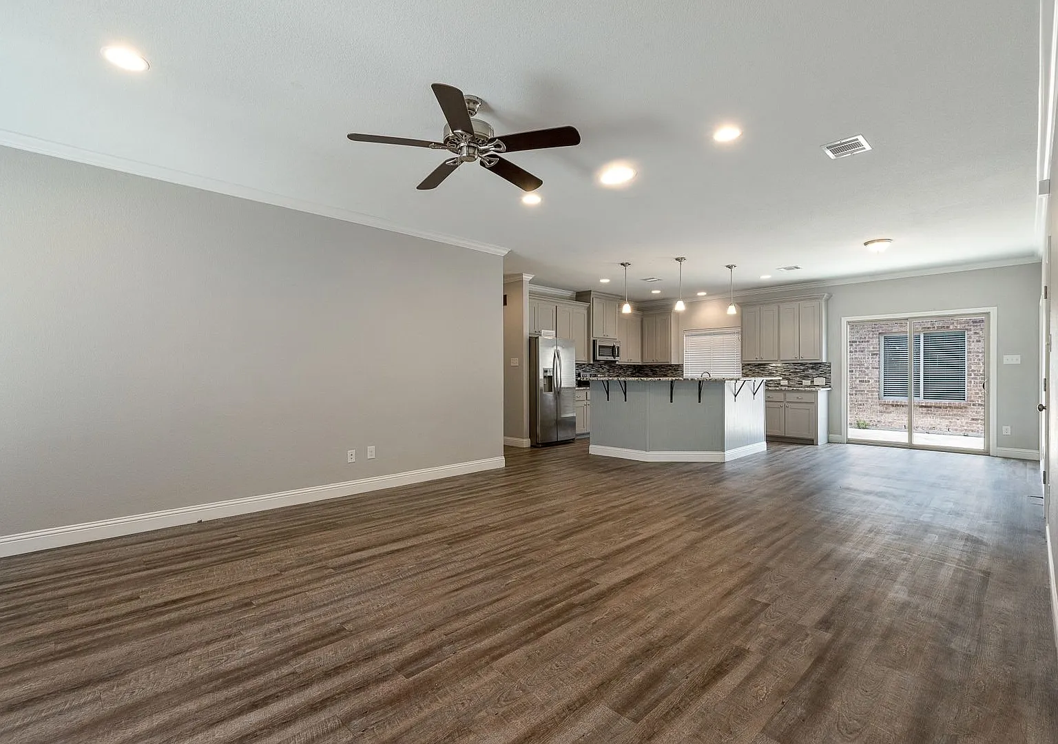* Move In 2028 * 6 Bed 4 Bath Home, Walk To Tcu Campus, Free Monthly Housekeeping — Photo 4