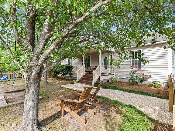 5th image of 3766 Oakwood Drive SE