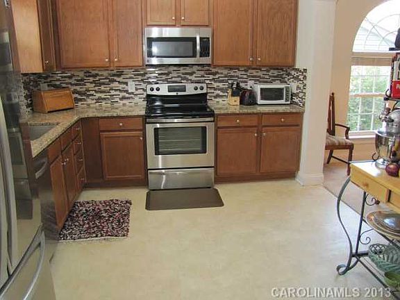 5th image of 7838 Jester Park Dr