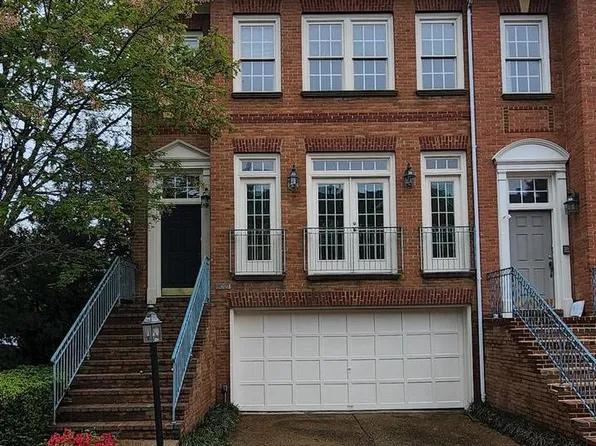 8021 Kidwell Town Ct, Vienna, VA 22182