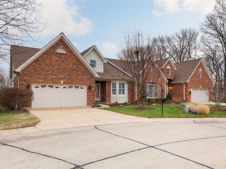 1st image of 3918 Courtyard Circle Dr