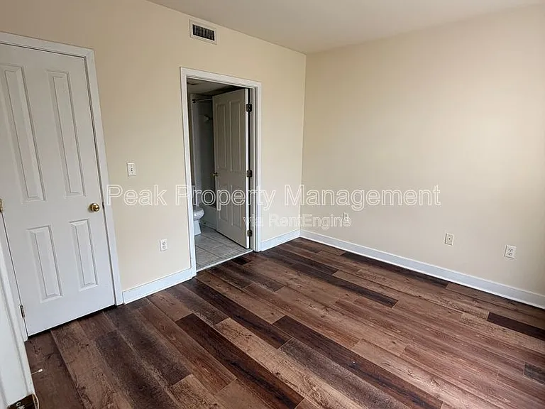 Poythress Apartments — Photo 92