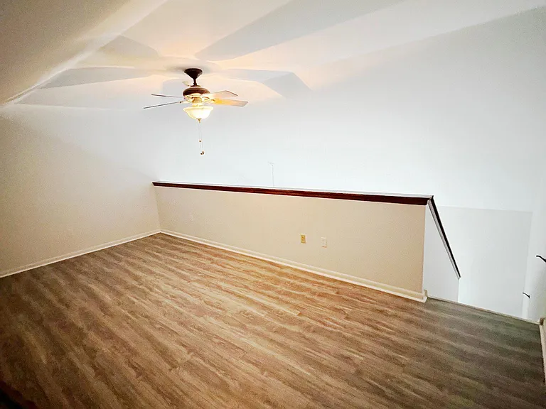 58 E Oakland Ave #6 — Photo 8
