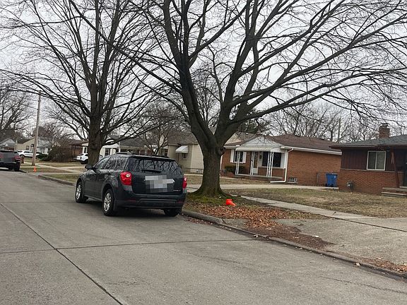4th image of 6009 Drexel St