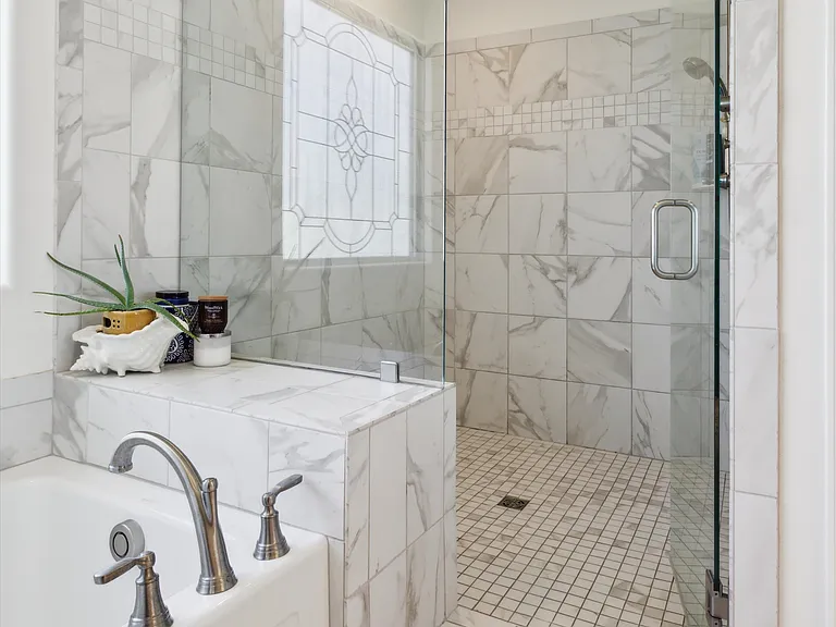 129 Corcoran Ln — Photo 29