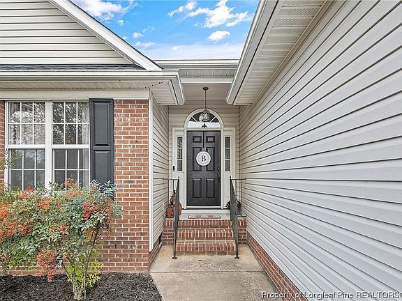 4th image of 1027 Canter Ln