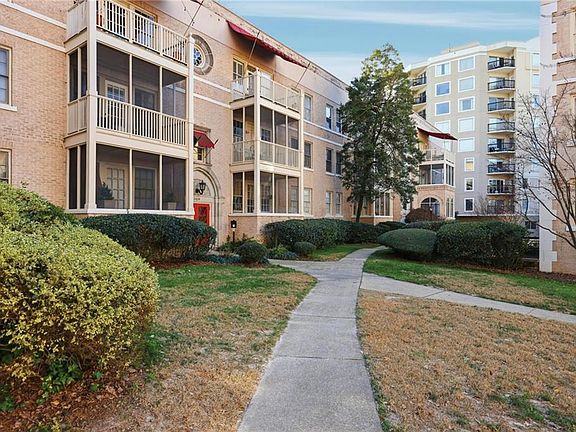 2nd image of 2222 Peachtree Rd NW APT B6